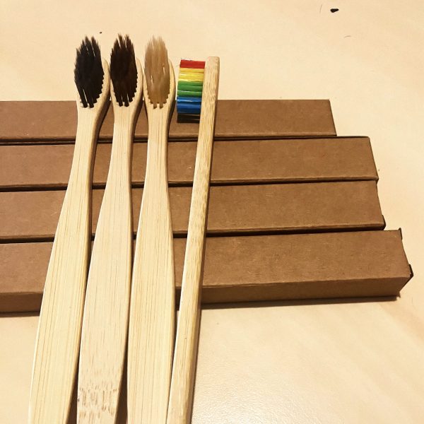 Lot de 4  Brosses à dents Bambou Adulte